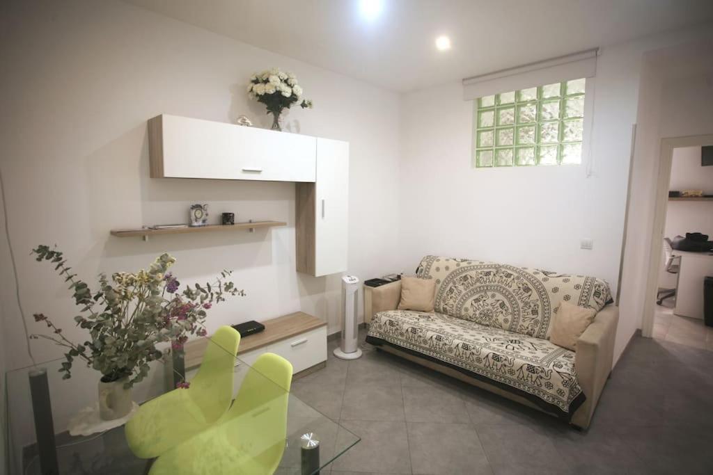 Divina Malasana Madrid Exterior photo